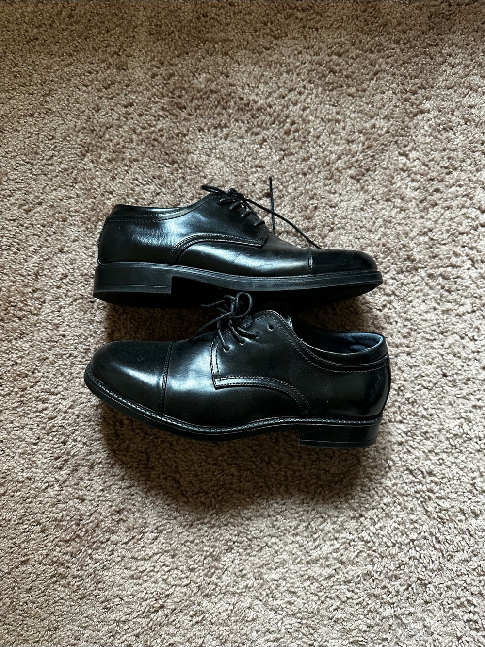 Classic Black Men's Cap-Toe Dress Shoes